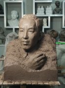 赵树理纪念雕像：文脉传承与创作精神的永恒丰碑